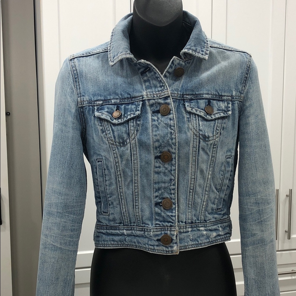 🦅American Eagle Women’s Jean Jacket – Size XS
